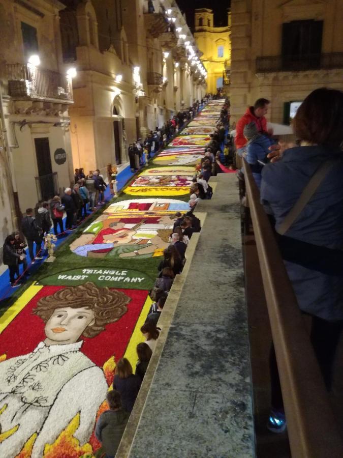 Vila Casa Maglad Noto Exteriér fotografie